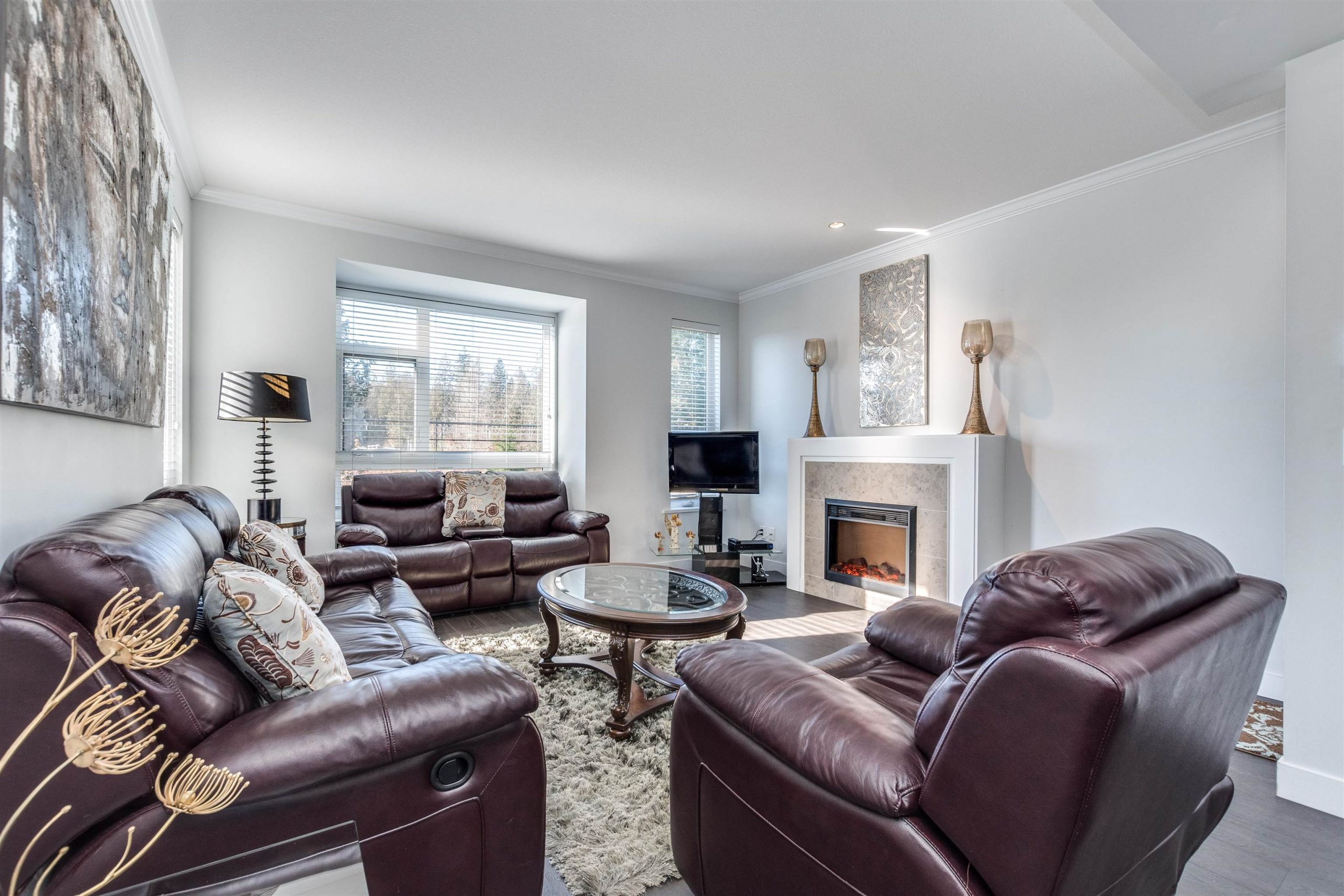 5888 144 STREET 10