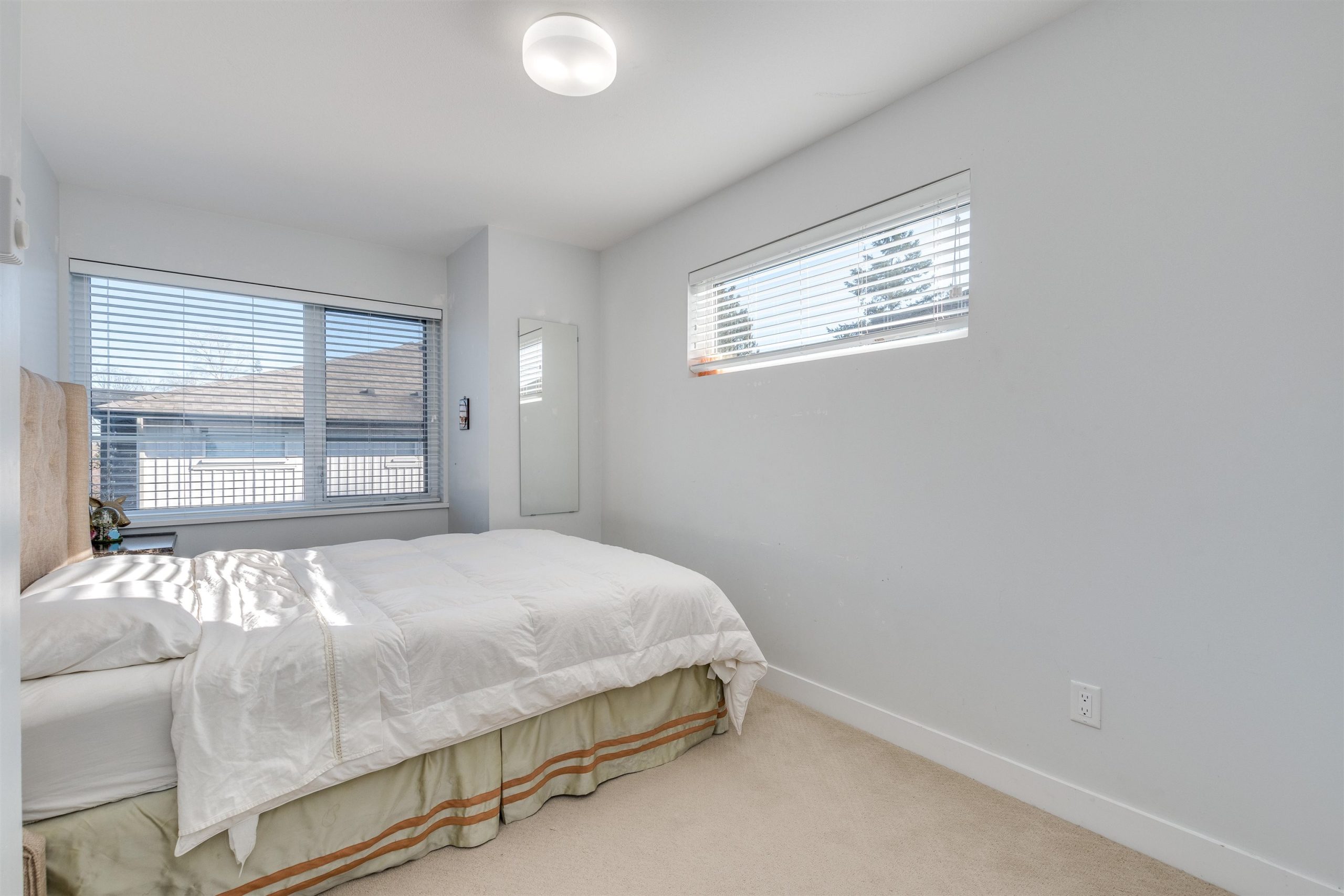 5888 144 STREET 21
